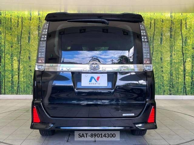 Toyota VOXY 2016-04 435200-15