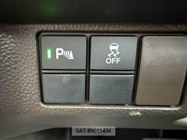 Honda N BOX 2021-04 307338-24