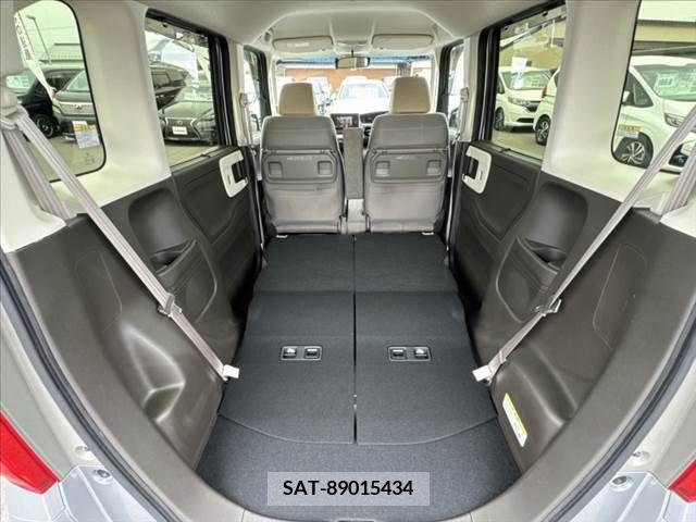 Honda N BOX 2021-04 307338-17