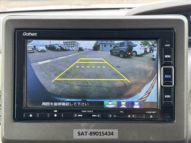 Honda N BOX 2021-04 307338-4