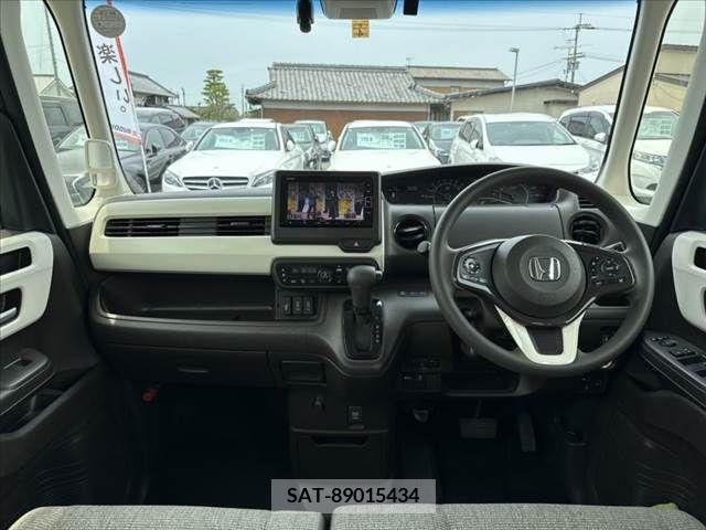 Honda N BOX 2021-04 307338-1