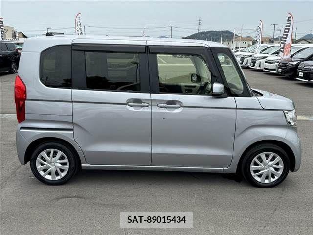 Honda N BOX 2021-04 307338-11