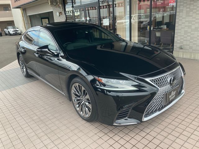 Lexus LS 2018-02 773-1