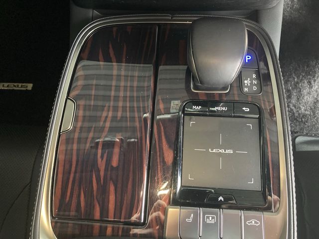 Lexus LS 2018-02 773-18