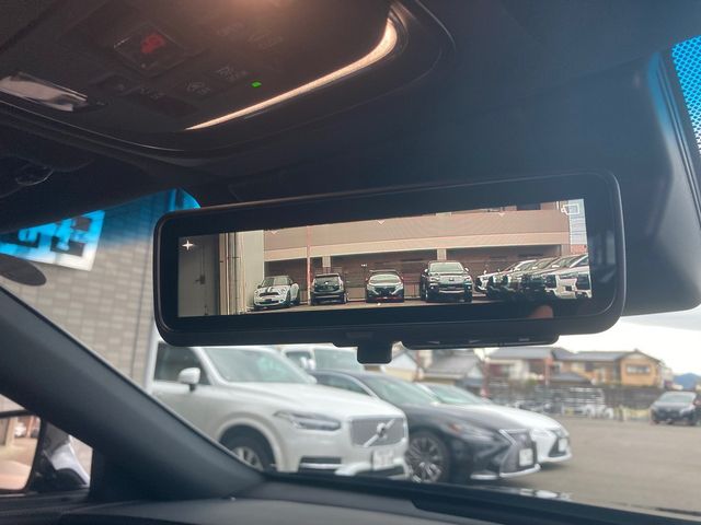 Lexus LS 2018-02 773-15