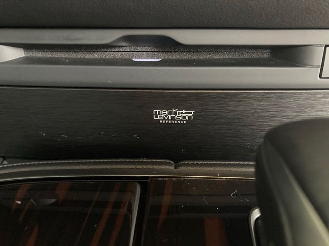 Lexus LS 2018-02 773-17