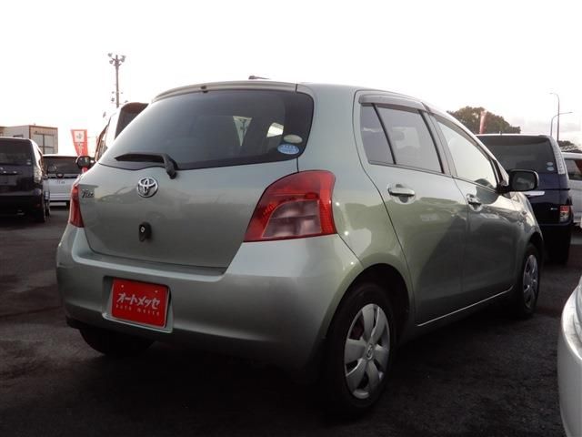Toyota VITZ 2007-02 352-1