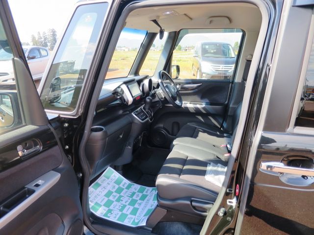 Honda N BOX CUSTOM 2017-01 17445-5