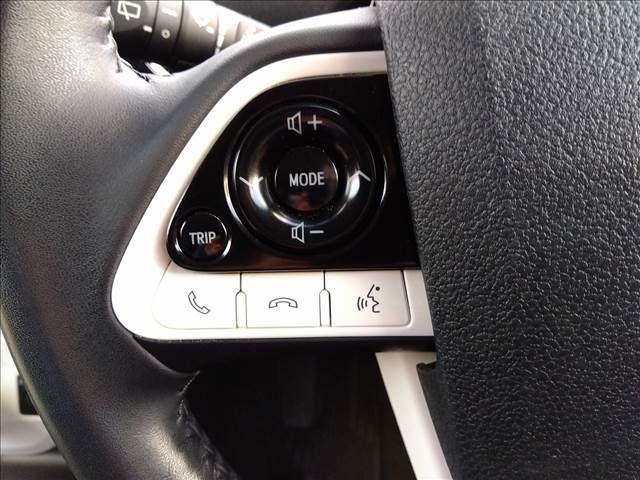 Toyota PRIUS 2016-02 188186-13