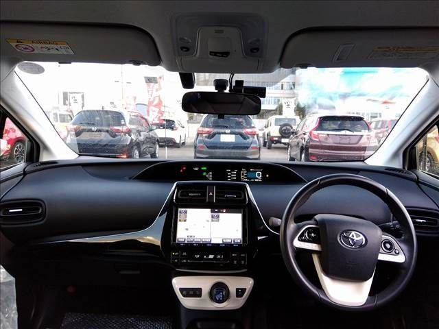 Toyota PRIUS 2016-02 188186-1