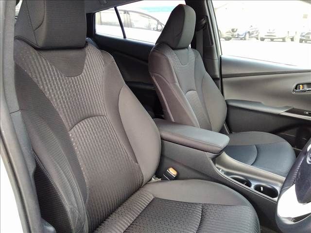 Toyota PRIUS 2016-02 188186-4