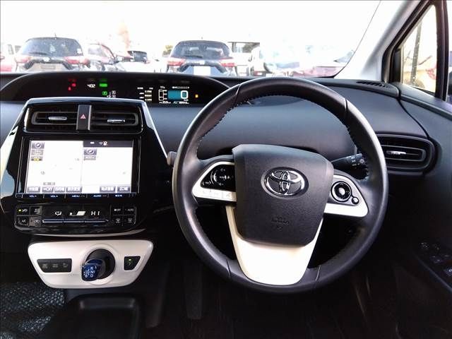 Toyota PRIUS 2016-02 188186-3