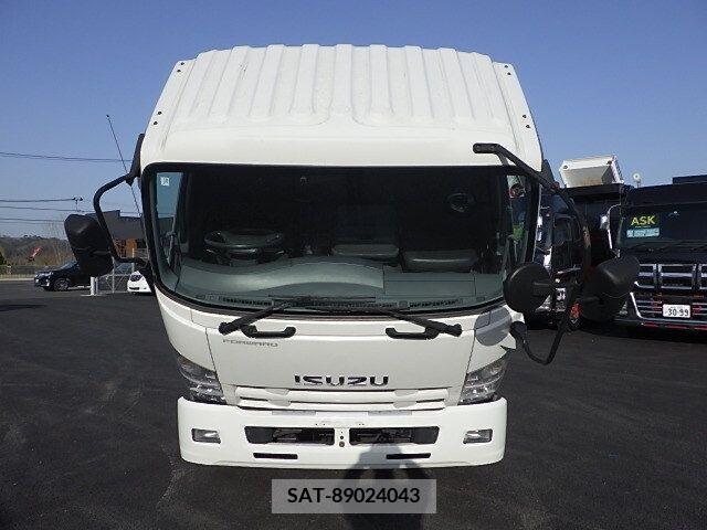 Isuzu FORWARD 2014-03 270328-29