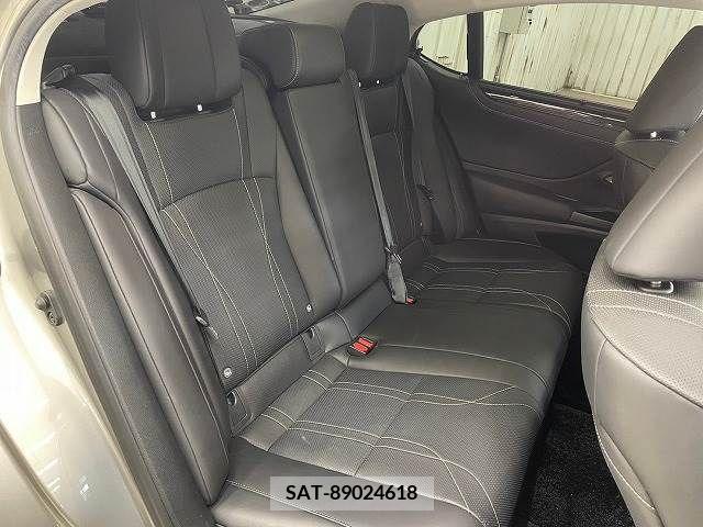 Lexus ES 2019-01 275287-9