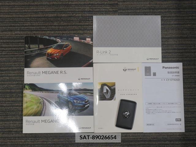 Renault MEGANE 2018-08 331703-19