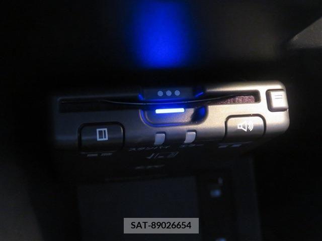 Renault MEGANE 2018-08 331703-18
