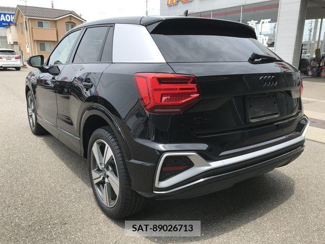 Audi Q2 2021-08 318013-7