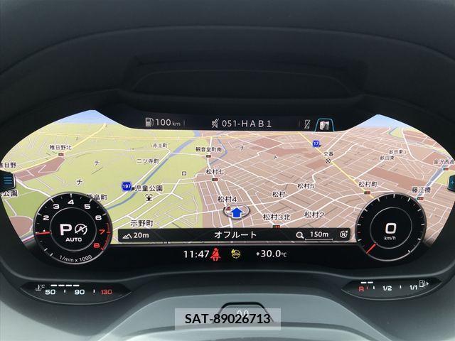 Audi Q2 2021-08 318013-18