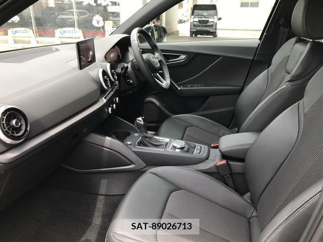 Audi Q2 2021-08 318013-10