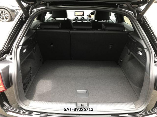 Audi Q2 2021-08 318013-13