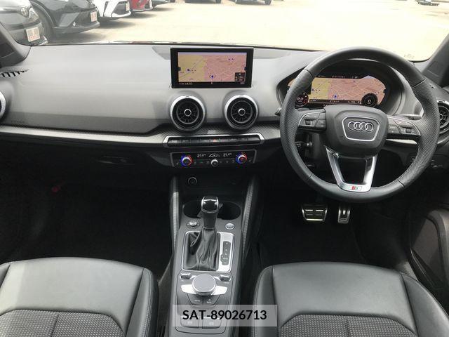 Audi Q2 2021-08 318013-1