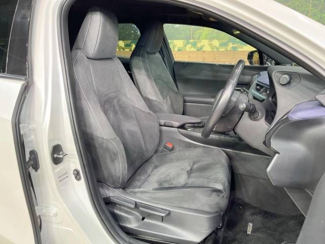 Lexus UX 2020-07 180603-9