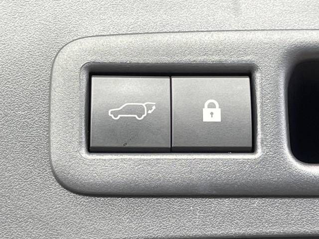 Lexus UX 2020-07 180603-6