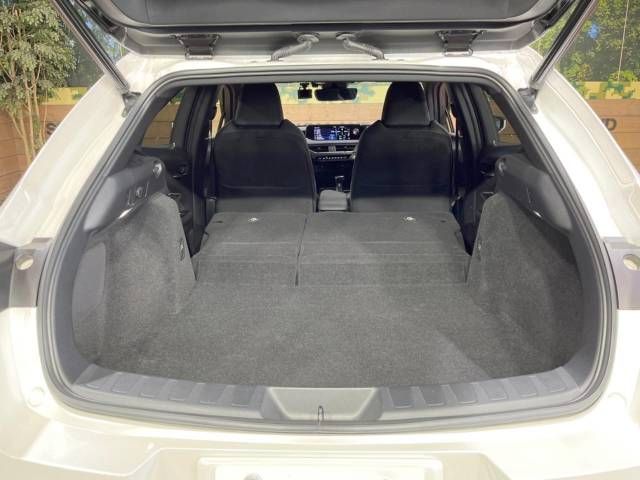 Lexus UX 2020-07 180603-11