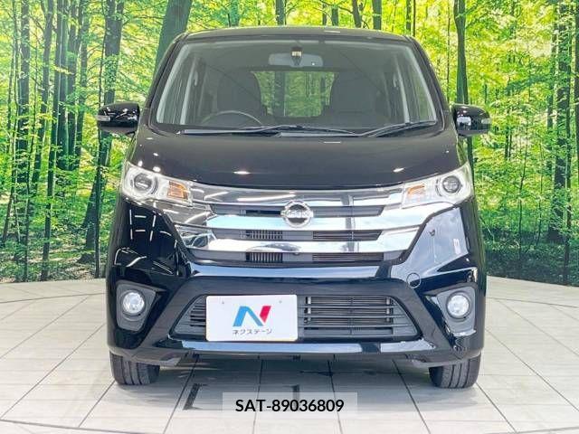 Nissan DAYZ 2013-08 323245-10
