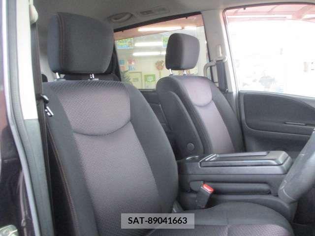 Nissan SERENA 2011-11 393897-9