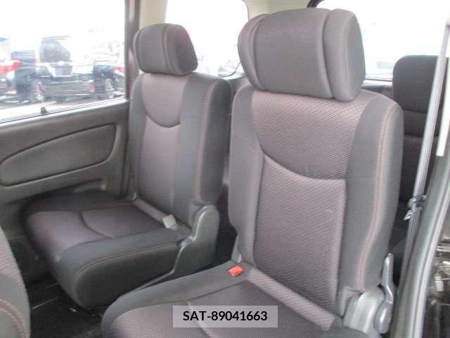 Nissan SERENA 2011-11 393897-12
