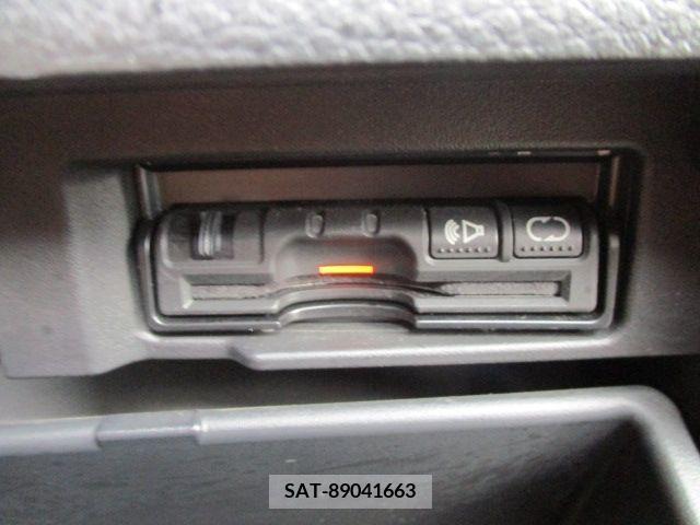 Nissan SERENA 2011-11 393897-20