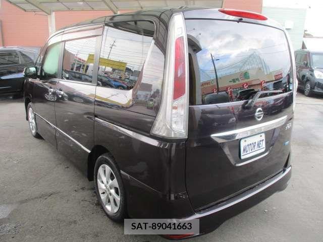 Nissan SERENA 2011-11 393897-4