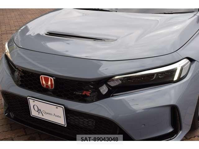 Honda CIVIC 2023-11 215372-10