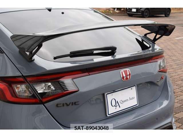Honda CIVIC 2023-11 215372-15