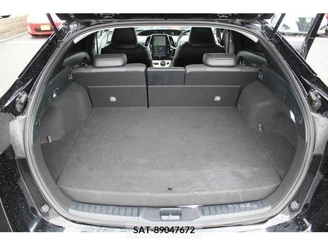 Toyota PRIUS PHV 2017-11 282538-17