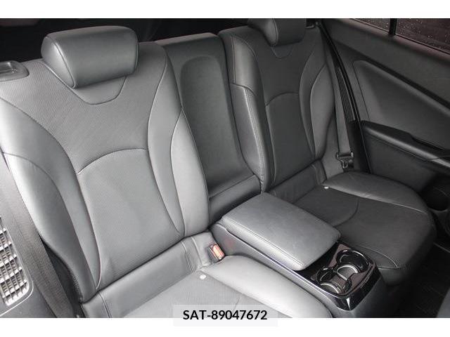 Toyota PRIUS PHV 2017-11 282538-16