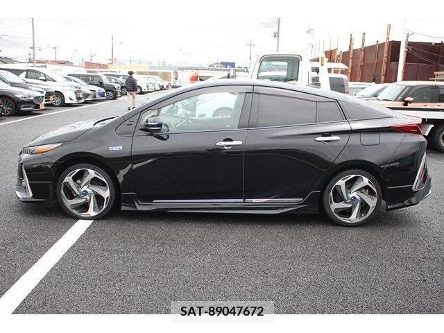 Toyota PRIUS PHV 2017-11 282538-8