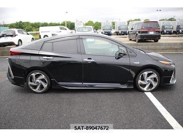 Toyota PRIUS PHV 2017-11 282538-10