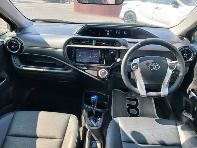 Toyota AQUA 2015-10 10755-8