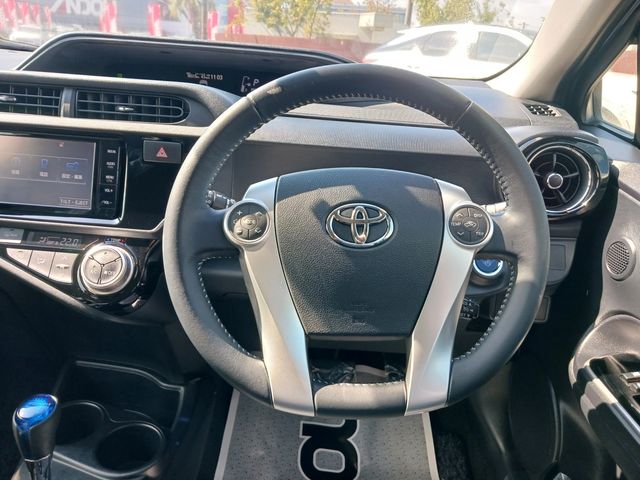 Toyota AQUA 2015-10 10755-12