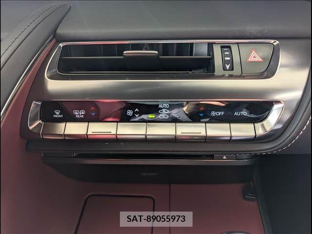 Lexus LC 2018-01 275469-18