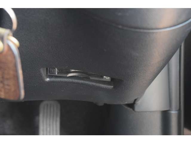 Toyota SIENTA 2017-01 23483-11