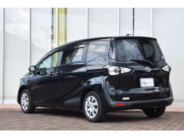 Toyota SIENTA 2017-01 23483-2