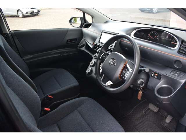 Toyota SIENTA 2017-01 23483-5
