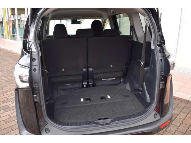 Toyota SIENTA 2017-01 23483-9