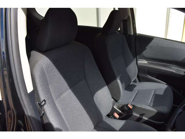 Toyota SIENTA 2017-01 23483-3