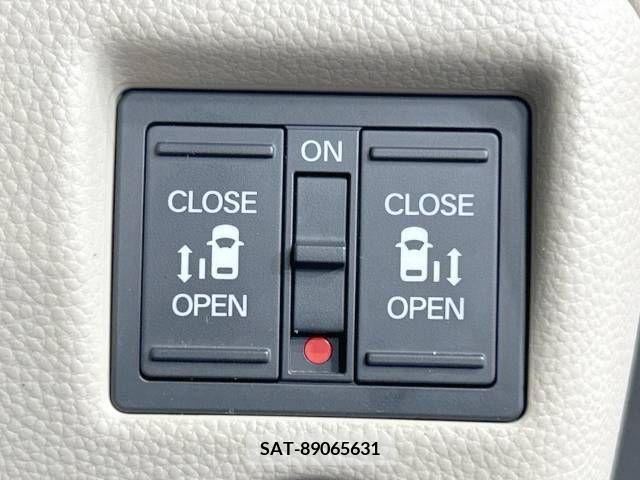 Honda N BOX 2019-03 341845-6