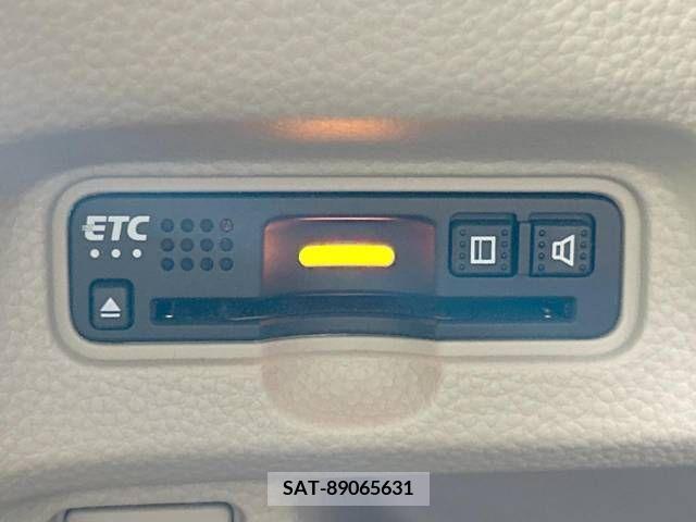 Honda N BOX 2019-03 341845-7