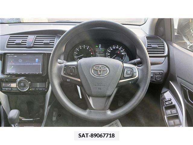 Toyota PREMIO 2018-03 373178-6